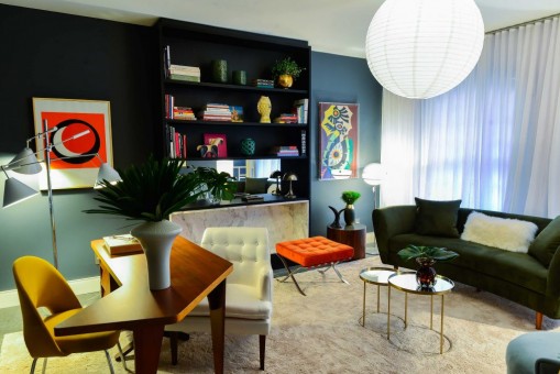 Com ares de glam vintage, o conceito do Home Office do Executivo, da dupla Robert RobL & Shyarra RobL Becker é baseado em elementos do mid century design e mistura peças de época e contemporâneas.