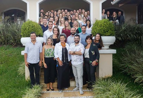 Marina Nessi e os profissionais participantes da CASACOR Paraná 2018 