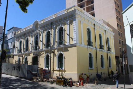 O prédio na etapa final das obras de restauração. 

Foto: Divulgação Concrejato 