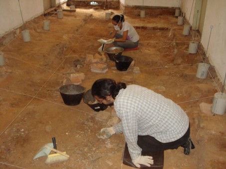 Escavação durante o trabalho de arqueologia na antiga Casa de Câmara e Cadeia.

Foto: Dvulgação PMF 